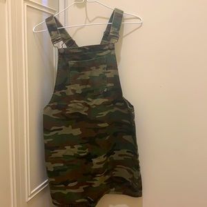 Camouflage Mini Skirt Size Small Forever 21